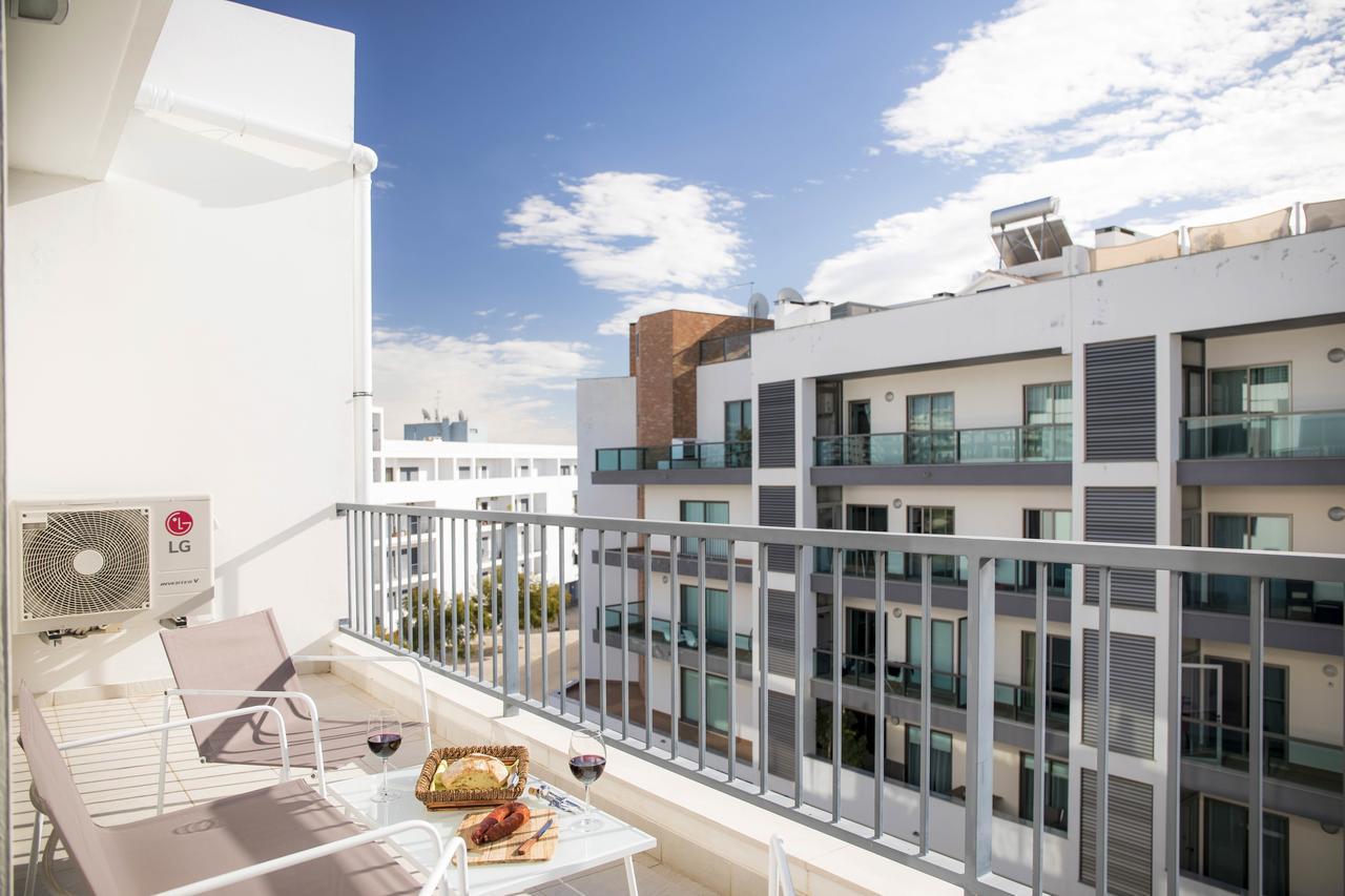Апартаменты B04 - Luxury 2 Bed W Terrace Pool Лагуш Экстерьер фото